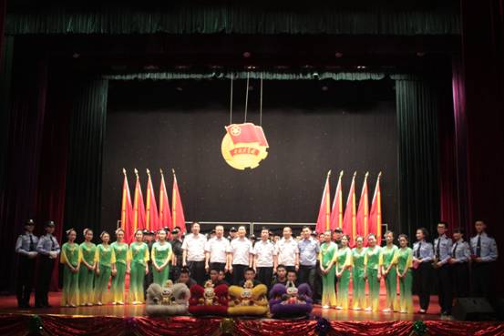 点击在新窗口打开大图