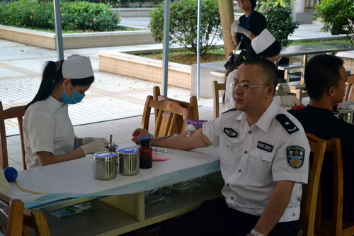 点击在新窗口打开大图