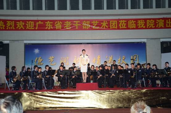 点击在新窗口打开大图